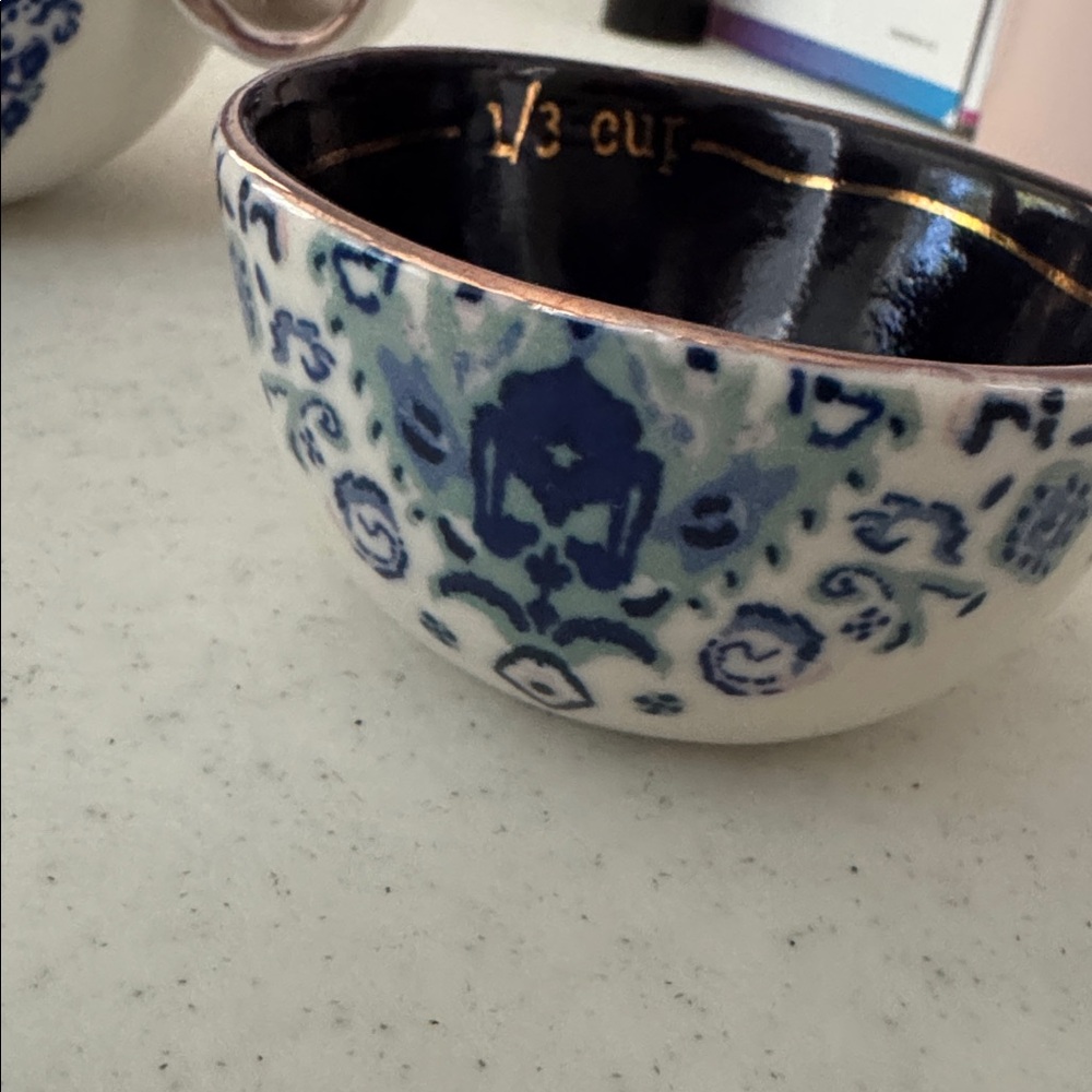 ANTHROPOLOGIE LILIA MEASURING CUPS STONEWARE SET OF 3 - Picture 5 of 7